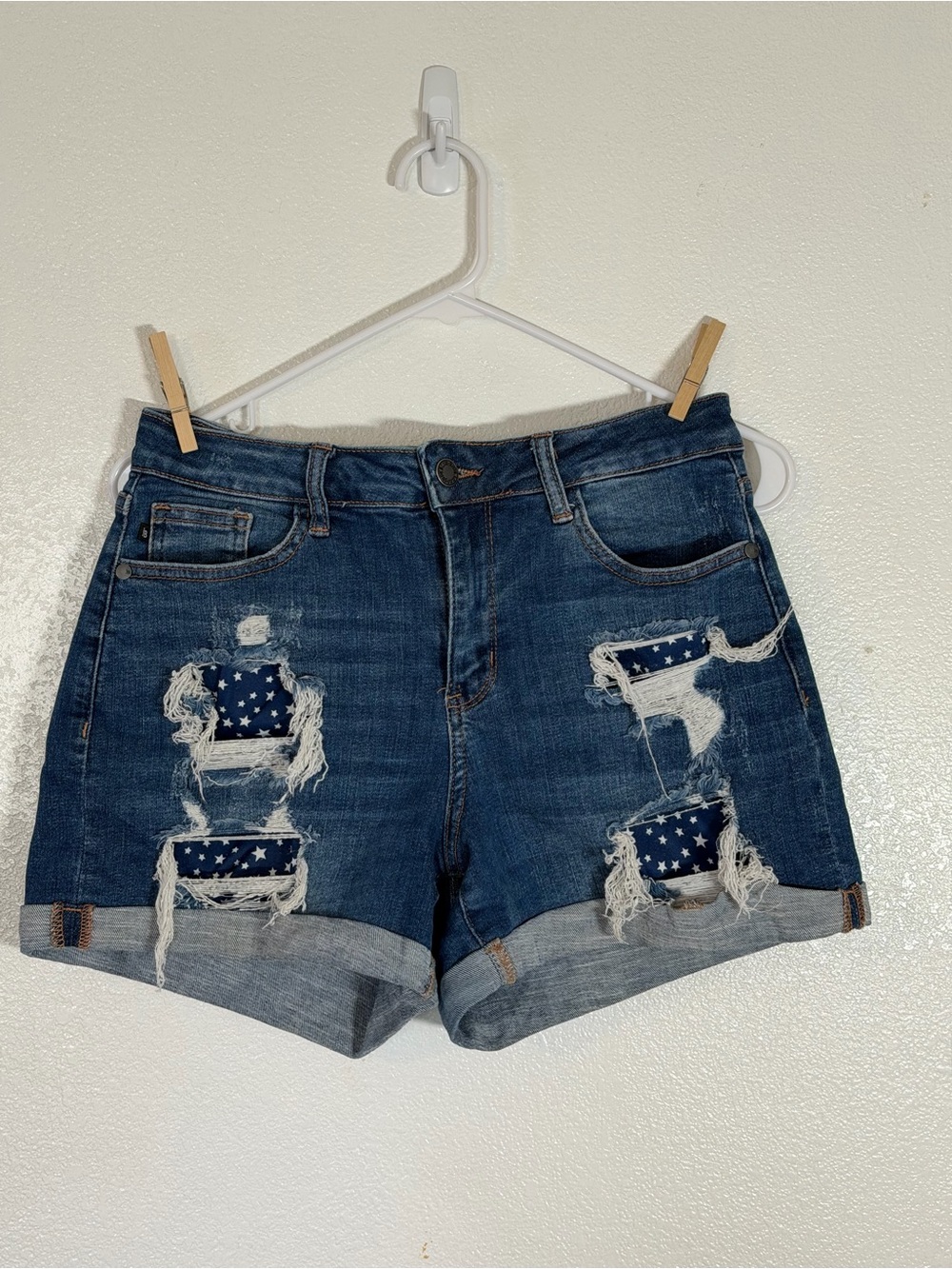 Judy Blue Dark Blue Distressed Star Patch Denim Shorts